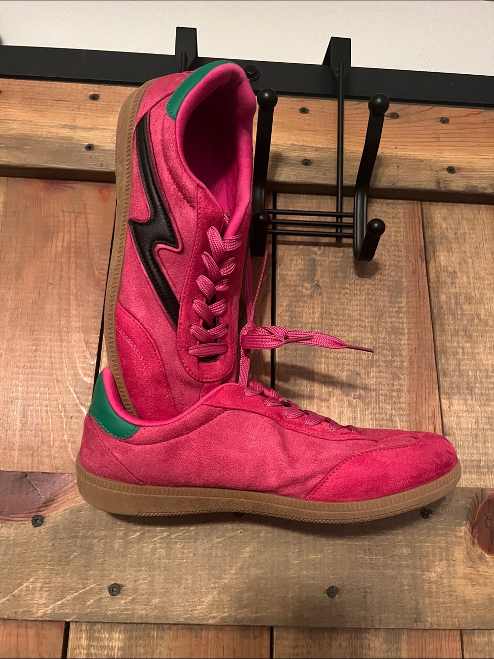 Women’s Suede Pink Lace-Up Sneakers with Green Heel Accent